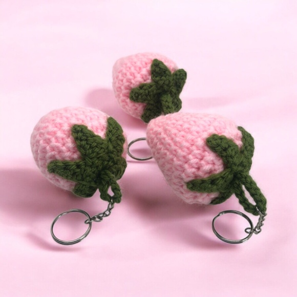 Juicy Crochet Strawberry Plush Keychain | Berry Bag Flair 🍓 Farm Fresh Vibes - Picture 8 of 15